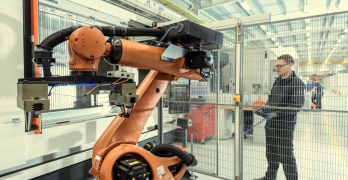 Industrie Roboter & Cobots bieten viele Einsatzmöglichkeiten in der Industrie